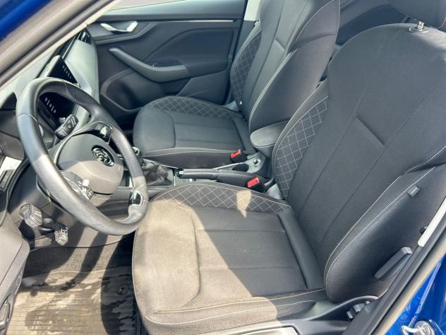 Škoda Kamiq 1.0 TSI 95cv Ambition - Foto 8