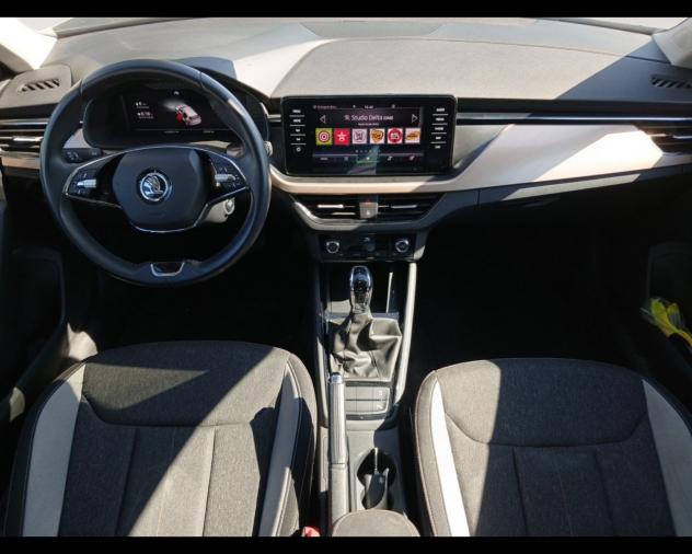 Škoda Kamiq 1.0 TSI 110 CV DSG Style - Foto 10