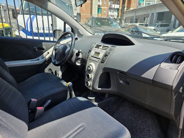 Toyota Yaris Yaris 5p 1.0 Sol - Foto 10