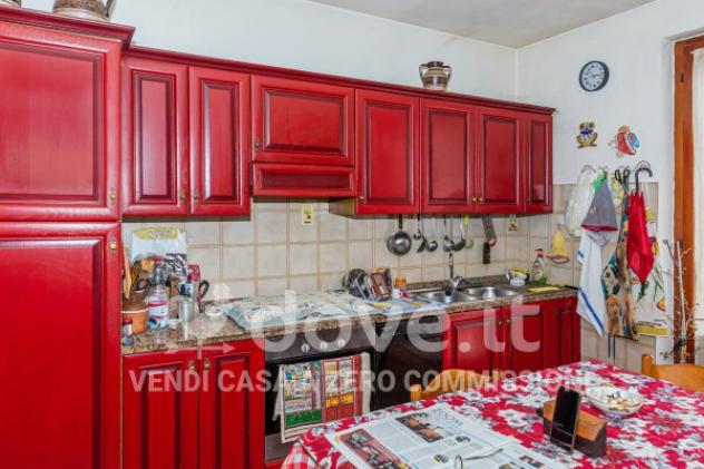 Casa indipendente di 150 m² con più di 5 locali e box auto in vendita a Cetona - Foto 9