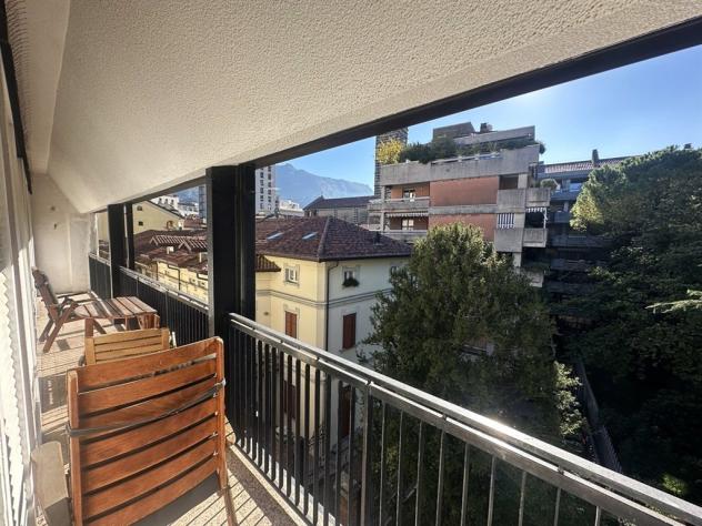 4 LOCALI CON TRIPLI SERVIZI E BALCONI IN CENTRO LECCO - Foto 12