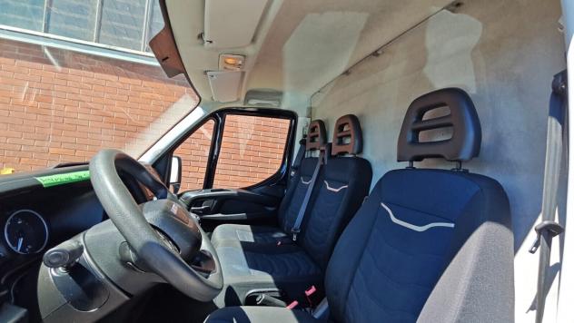 Iveco Daily 35S18HA8V 3.0 HPT PM-TN Furgone Hi-Matic - Foto 8