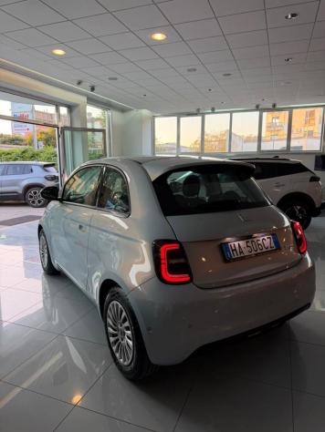 FIAT - 500 E - 500 Icon Berlina - Foto 4