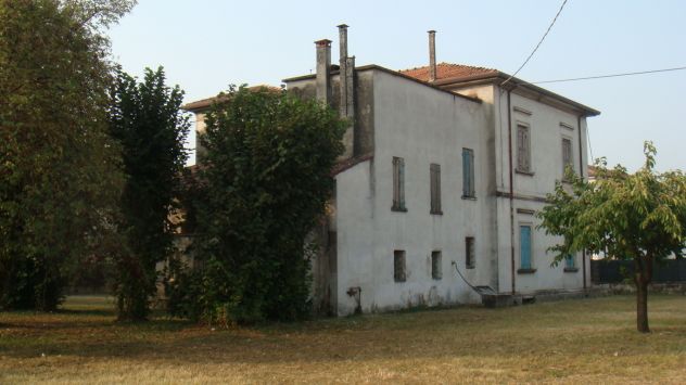 VILLA SINGOLA INIZIO 1900 CON GRANDE GIARDINO - 04 - Foto 2