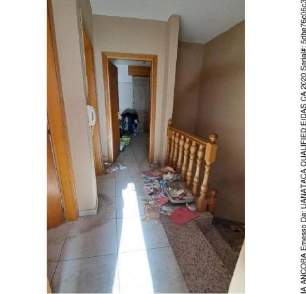 Immobile in asta di 176 m² con più di 5 locali e box auto in vendita a Parabita - Foto 11