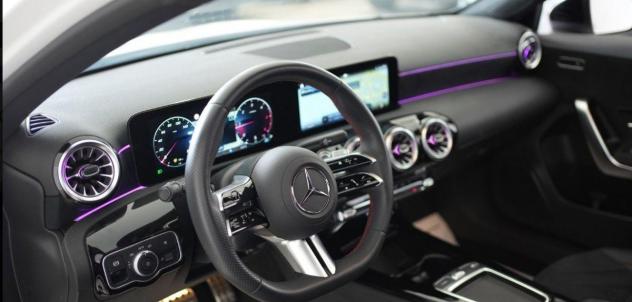 NEW Mercedes-Benz A 180 d Automatic Premium+Tetto Apribile+Pack Night - Foto 7