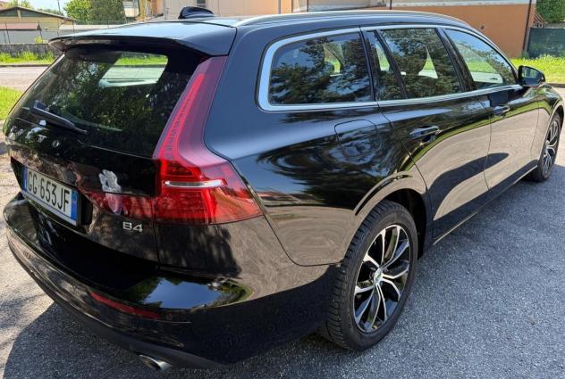 Volvo V60 B4 (d) Geartronic Momentum Pro Business PILOT ASSIST. - Foto 3