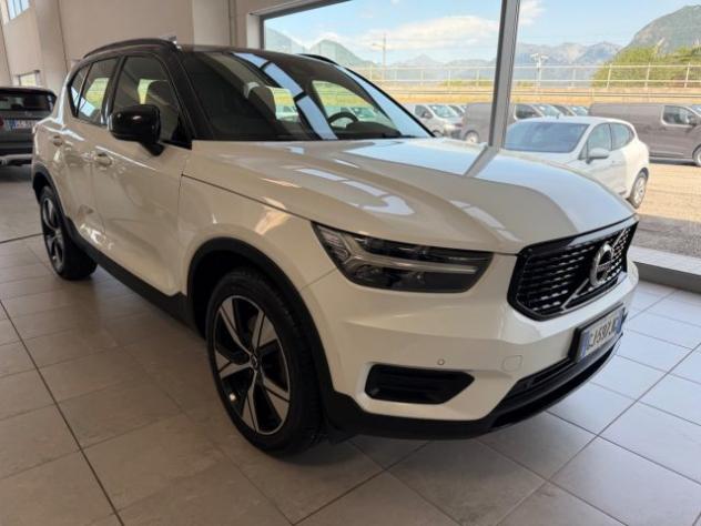 VOLVO XC40 T5 Recharge Plug-in Hybrid R-design rif. 23940645 - Foto 3