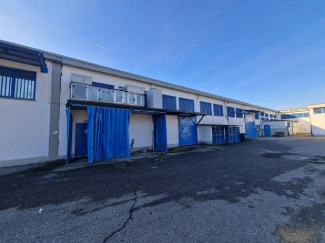 Immobile di 3700 m² con più di 5 locali in vendita a Settimo Milanese - Foto 3