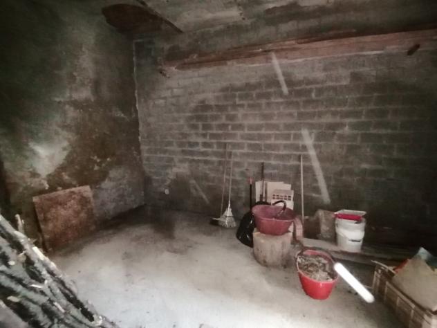 Nel paese storico di Selvena; dove si trovano negozi di prima necessita una banca e la posta; a 20 KM dal Monte Amiata, 8 Km da Castell'Azzara, 23 dal - Foto 18