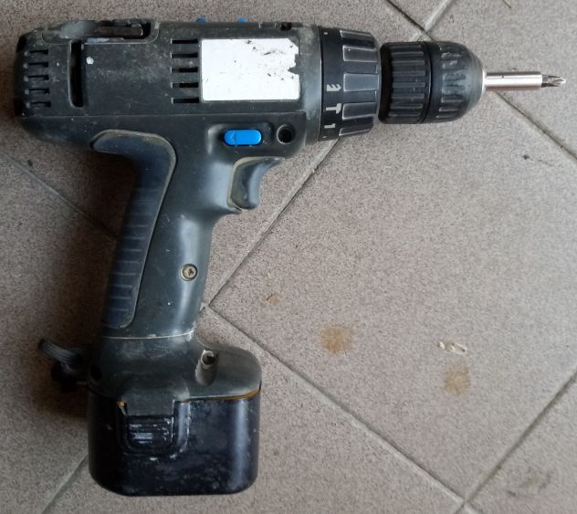 Trapano Avvitatore senza fili con percussione ELU - Foto 2