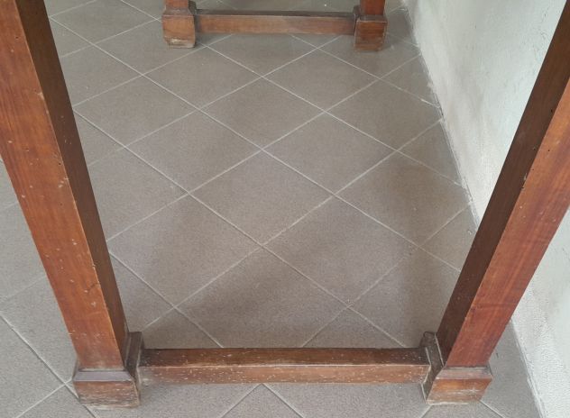Tavolo Antico in Noce Massello XVIII secolo pezzo unico da valorizzare. - Foto 3