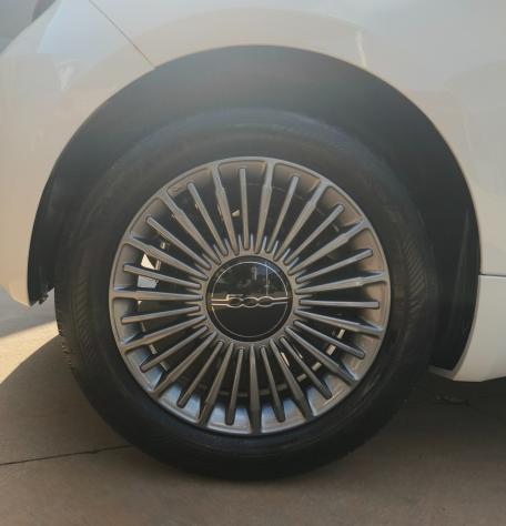 Fiat 500 Berlina Hybrid Icon - Foto 8