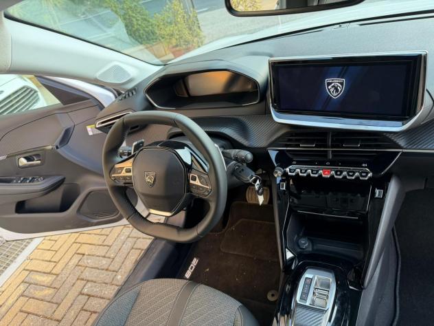 Peugeot 208 ALLURE Hybrid 100 E - DCS6 - Foto 9
