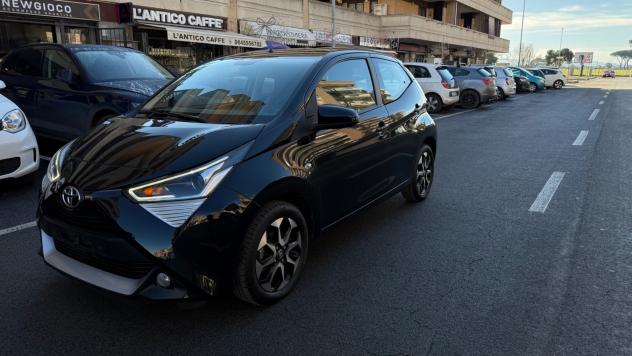 Toyota Aygo Connect 1.0 VVT-i 72 CV 5 porte x-play MMT LED NAVI KAMERA PDC CERCHI 16 - Foto 3