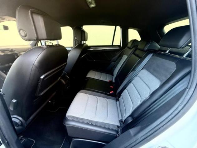 VOLKSWAGEN Tiguan 2.0 TDI SCR DSG R-LINE Exiterior 4 MOTION rif. 23745884 - Foto 10