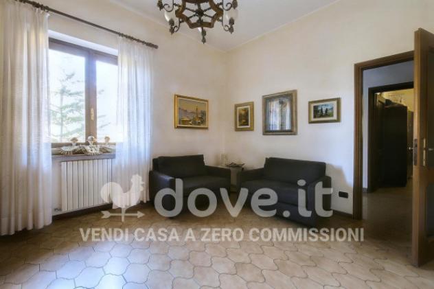 Villa di 244 m² con 5 locali e posto auto in vendita a Laveno-Mombello - Foto 5