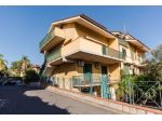 Porzione di casa in vendita a Sant'Agata li Battiati