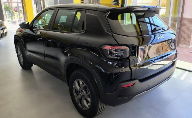 Jeep Avenger e-Hybrid 1.2 MHEV e-Hybrid Turbo Longitude - Foto 8