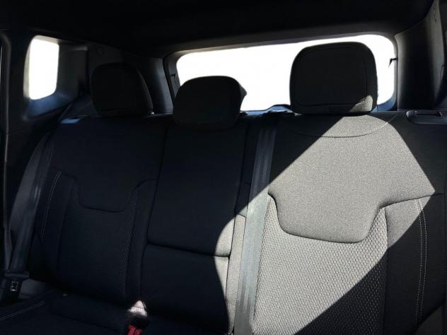 Jeep Renegade 1.3 T4 DDCT 150cv S - Foto 10