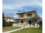 Villa in vendita a Forte dei Marmi 180 mq  Rif: 1152225