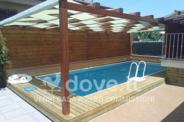 Villetta a schiera di 210 m² con 4 locali e box auto in vendita a Guidonia Montecelio - Foto 4