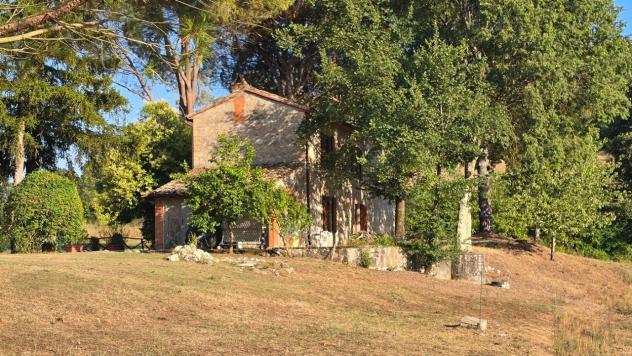 Casale in vendita a Guardea