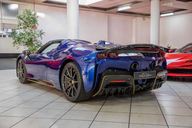 FERRARI SF90 Spider TAILOR MADE|ASSETTO FIORANO ESTESO|CARBON rif. 24161560 - Foto 5