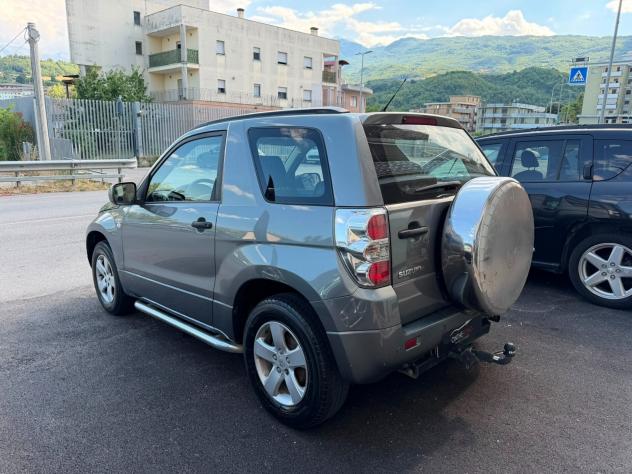 Suzuki Grand Vitara 1.6 16V 3 porte (GPL) Gancio di traino - Foto 4