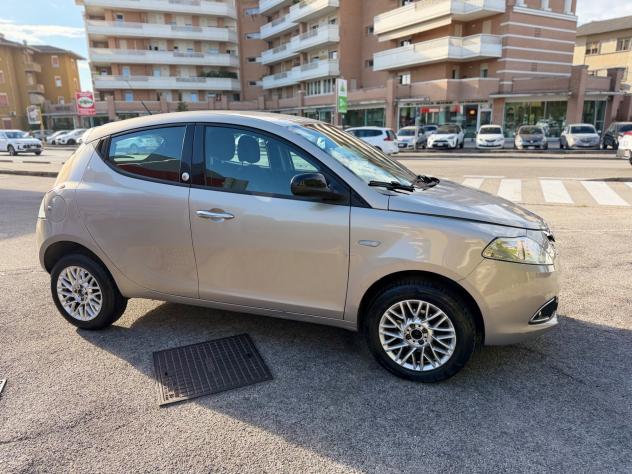 Lancia Ypsilon 900 neopatentati pronto uso garanzia - Foto 4