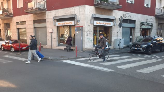 PANIFICIO A CORSICO 150 MQ ANGOLARE ADATTO A GASTRONOMIA PAN CAFFE'
