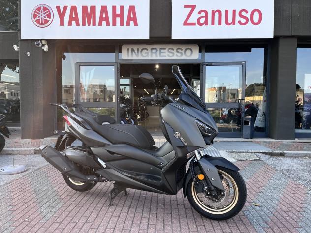 Yamaha X-Max 400 Iron Max pochi km
