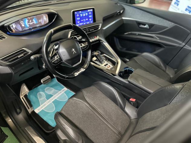 Splendida Peugeot 5008 BlueHDi 130 GT Line/2018 - Foto 8