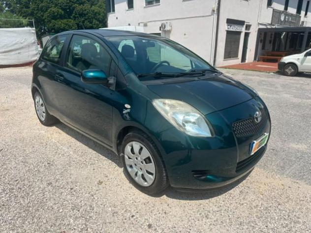 TOYOTA Yaris 1.0 3 porte Sol rif. 23940654 - Foto 3