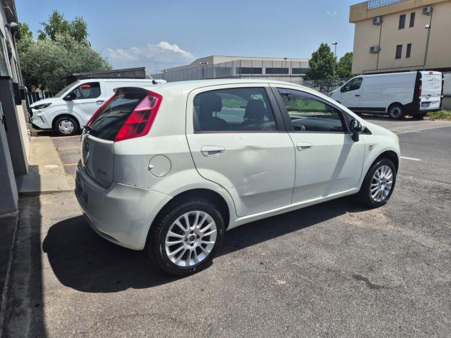 Fiat Grande Punto 1.4 5 porte Active Natural Power - Foto 5