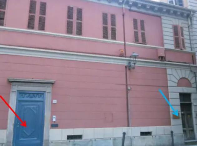 Immobile in asta di 431 m² con più di 5 locali e box auto in vendita a Asti - Foto 2