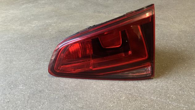 Fanali posteriori portellone Volkswagen Golf 7 del 2015 - Foto 4