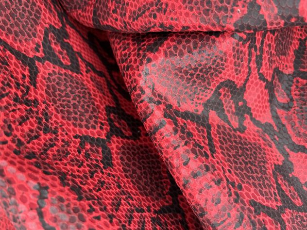 Pelle vitello stampata pitone rosso - Foto 6