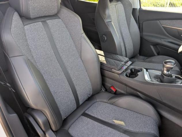 PEUGEOT 3008 BlueHDi 130 S&S Allure rif. 23775575 - Foto 6