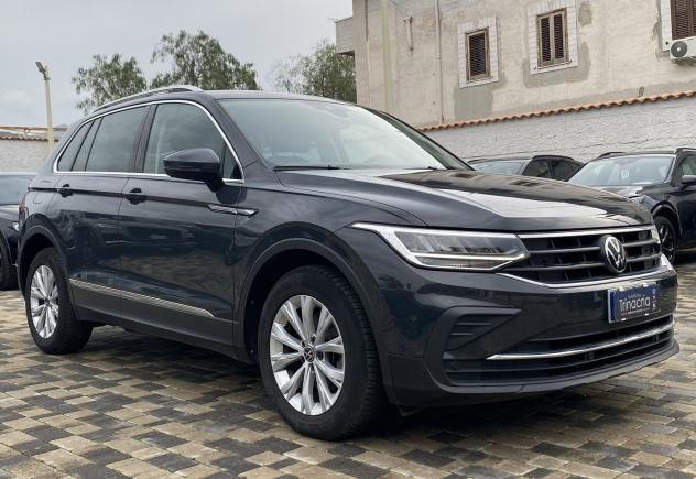 Volkswagen Tiguan Life 2.0 TDI 122CV - Foto 3