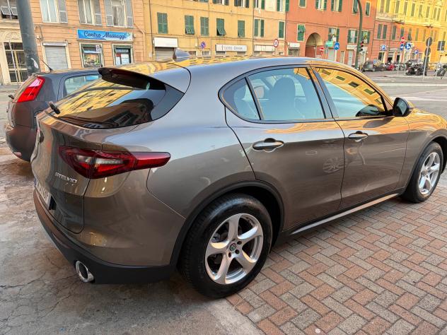 Alfa Romeo Stelvio 2.2 Turbodiesel 180 CV AT8 Q4 Super - Foto 6