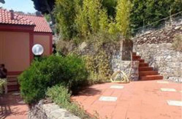 Immobile in asta di 123 m² con più di 5 locali e box auto in vendita a Alassio - Foto 3