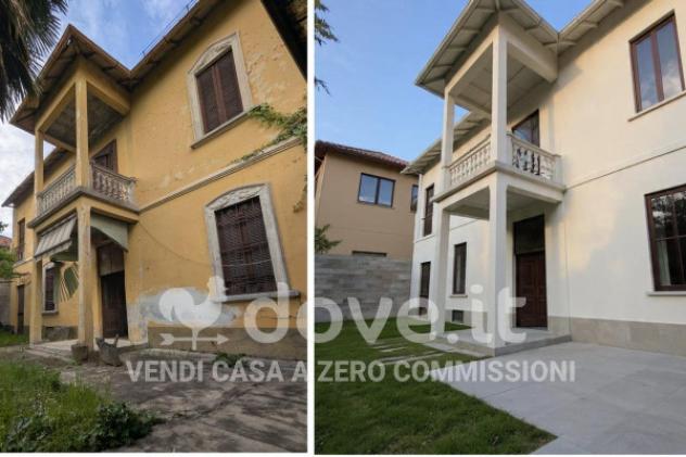 Casa indipendente di 198 m² con 4 locali e box auto in vendita a Cassano Magnago