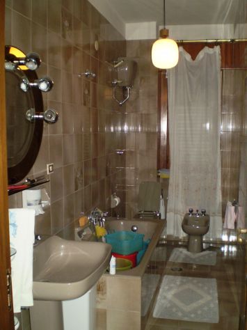 CERIGNOLA -CAMERE singole o doppie in Appartamento - Foto 9
