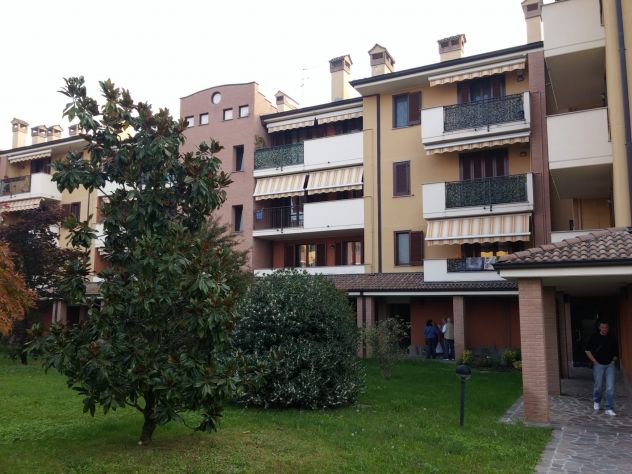 Bilocale con garage incluso e cantina - Foto 3