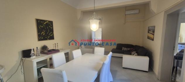 VIA FARDELLA - Appartamento arredato al 2° e ultimo p. c/a – 130mq ca. – 4 vani + acc. Contesto signorile, posizione centralissima. Euro 700 CL F - Foto 6
