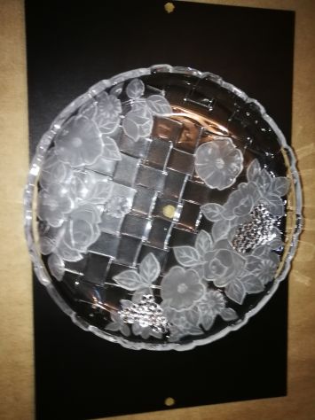 Piatto in vetro decorato