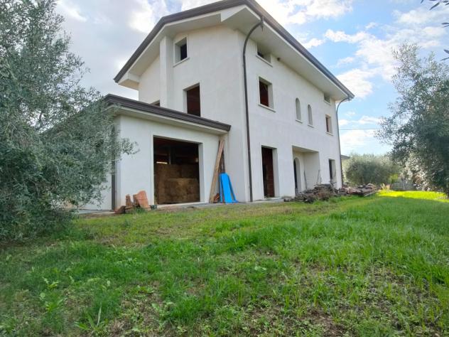 Villa in vendita a Cervaiolo - Montignoso 400 mq Rif: 1038370