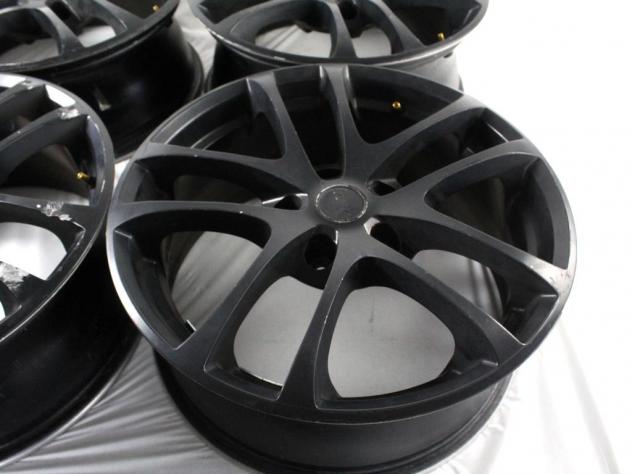 SET 4 CERCHI IN LEGA AFTERMARKET DA 17 POLLICI 5 FORI 7.0JX17 H2 ET 35 OPEL ASTRA H 1.7 D 92KW 6M 5P (2008) RICAMBIO USATO DI CUI UNO STRISCIATO, INTE - Foto 2