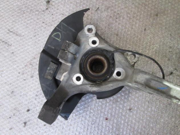 5308020 MOZZO MONTANTE ANTERIORE DESTRO OPEL VECTRA C SW 1.9 D 110KW 6M 5P (2007) RICAMBIO USATO 93186388